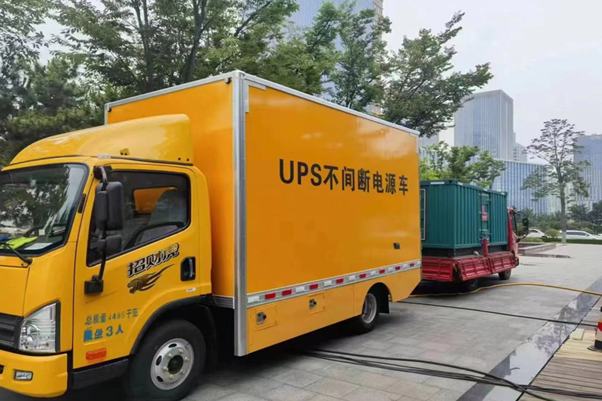 三元发电机租赁施工现场