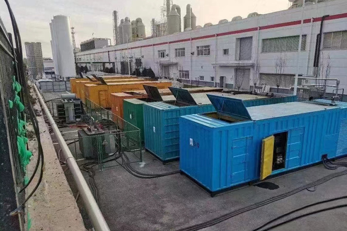 三元发电机租赁施工现场